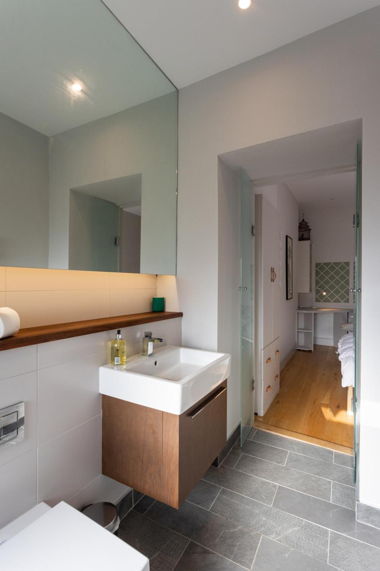 Gorgeous 4 Bed Right Beside The Meadows Appartement Édimbourg